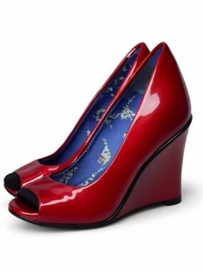 Stuart Weitzman Red Patent Peep Toe Wedge Heels Size 5.5 M  Dalmatian Lining